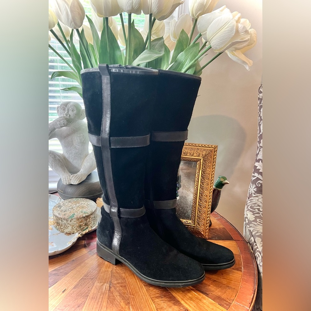 Hunter Willingen tall boots in black suede leather with leather trim